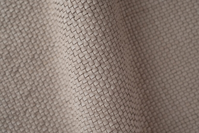 Royal Bohemian Grey Morn (Perfect Roll)