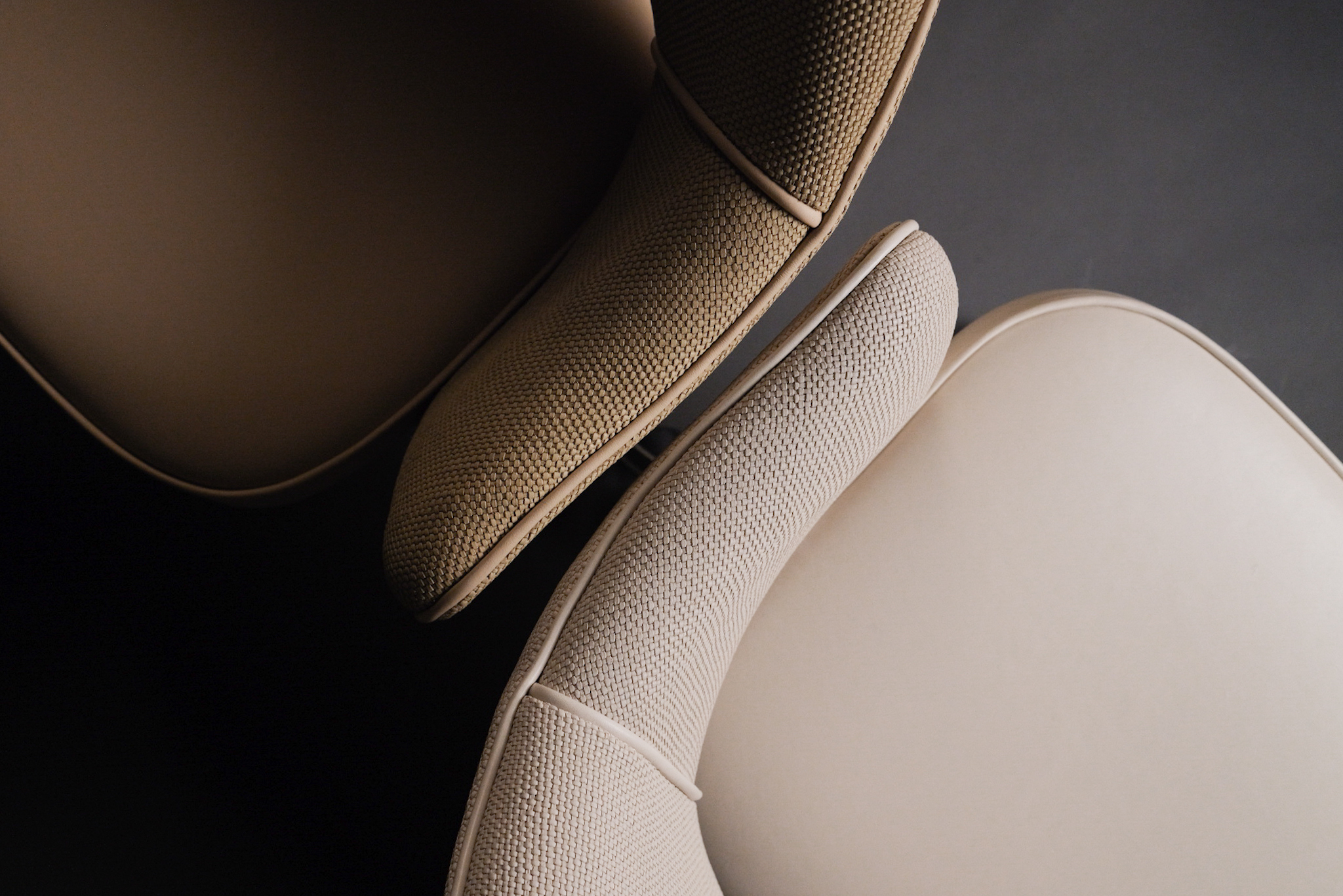 Saarinen Chairs (Natural and Oatmeal) 3